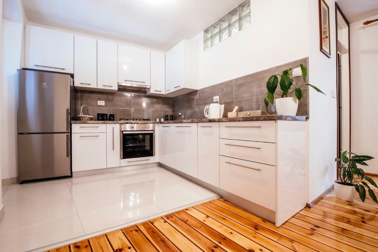Heart Of Town Apartment Zadar Exterior photo