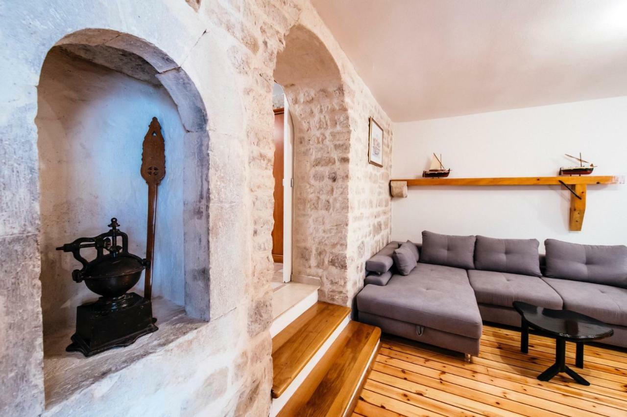 Heart Of Town Apartment Zadar Exterior photo